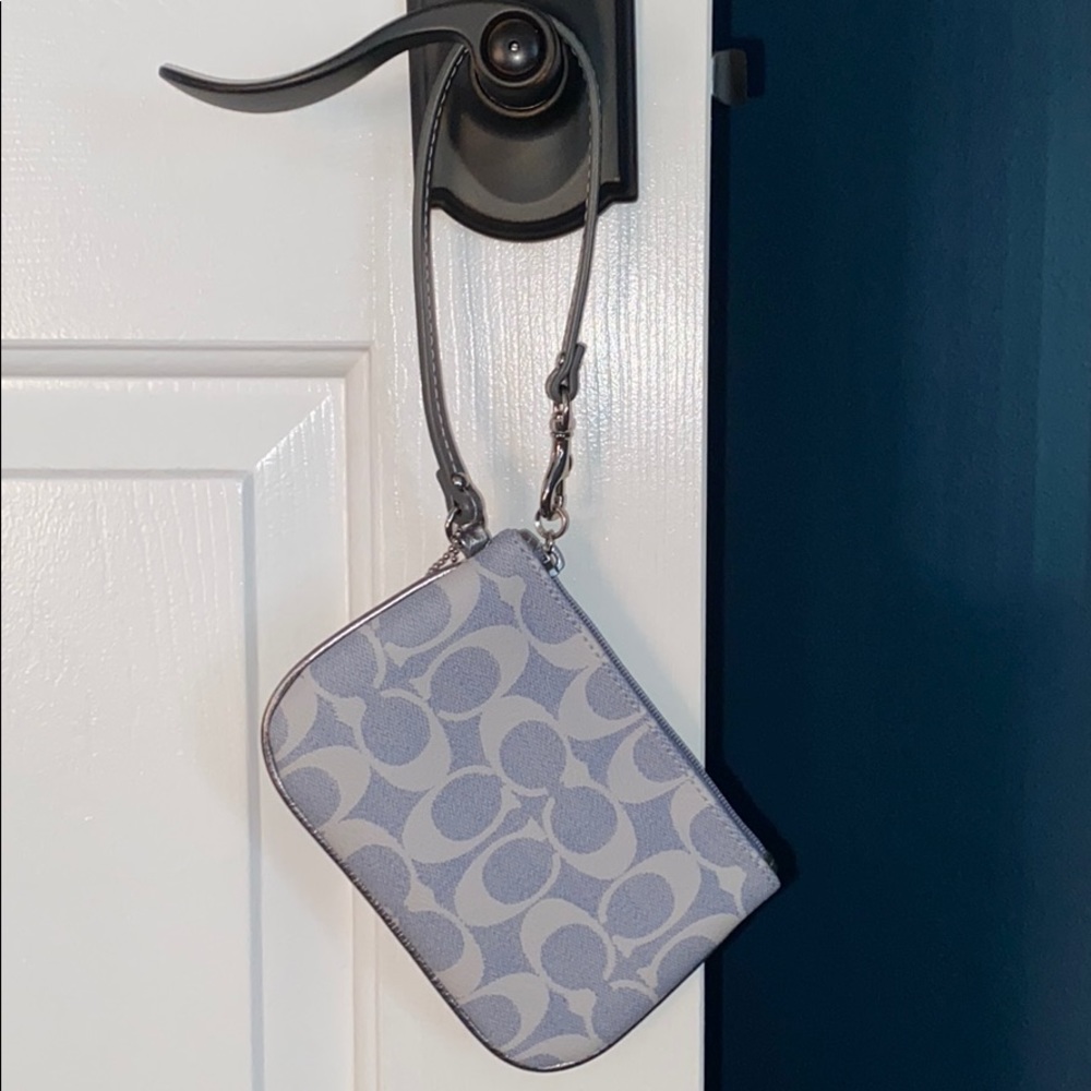 Coach Wristlet - Picture 5 of 6